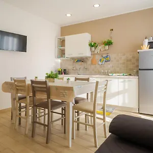 https://barracos-house.sicilyhotelsitaly.net